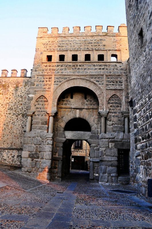 Puerta vieja de Bisagra